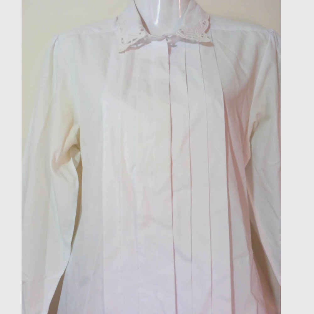 Projections Vintage  Celtic Women SZ 8 White Embroidery Cutout Collar Pleat  Top - Picture 4 of 8